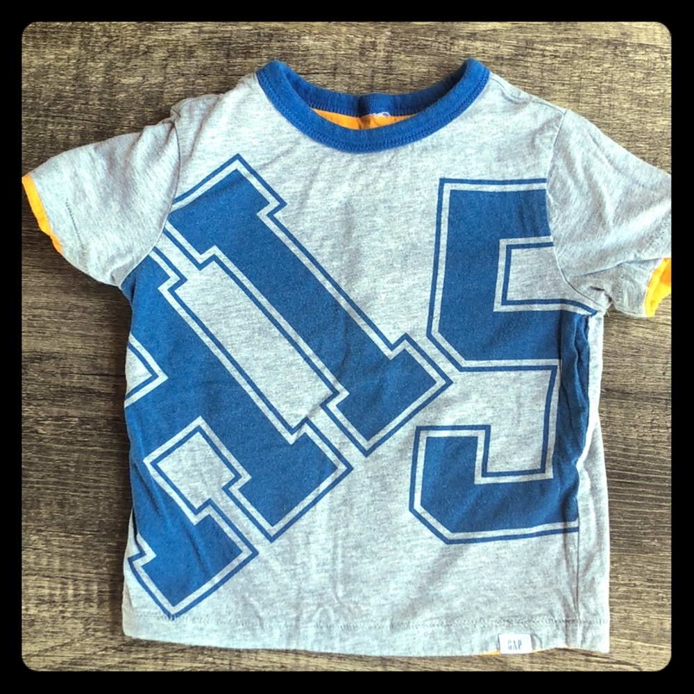 Gap Reversible 2T T-Shirt